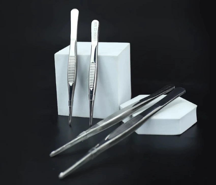 long Laboratory Tweezers2 long Laboratory Tweezers2