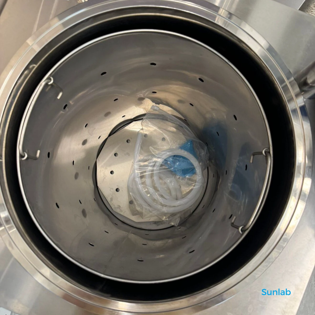 Laboratory Vertical Autoclave 35-150L